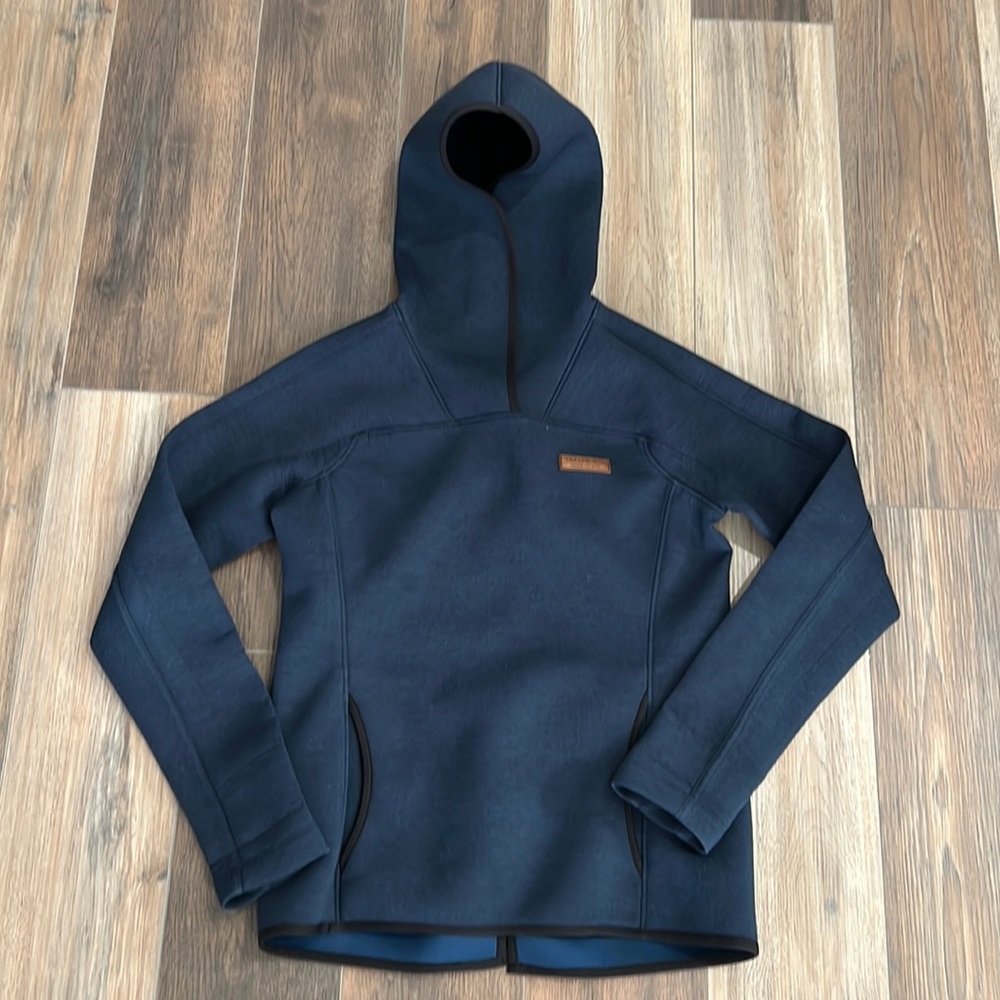 Obermeyer pull over hoodie